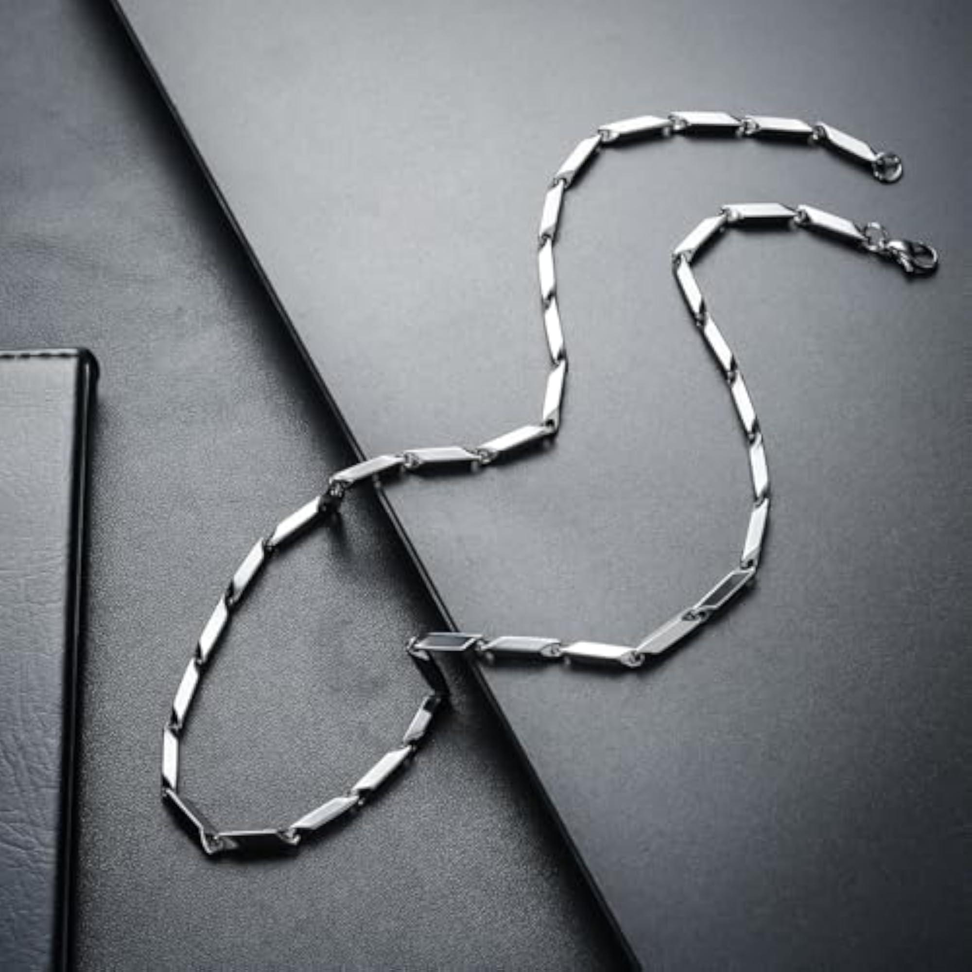 Men's Valentine Silver Chain Necklace for Gifting